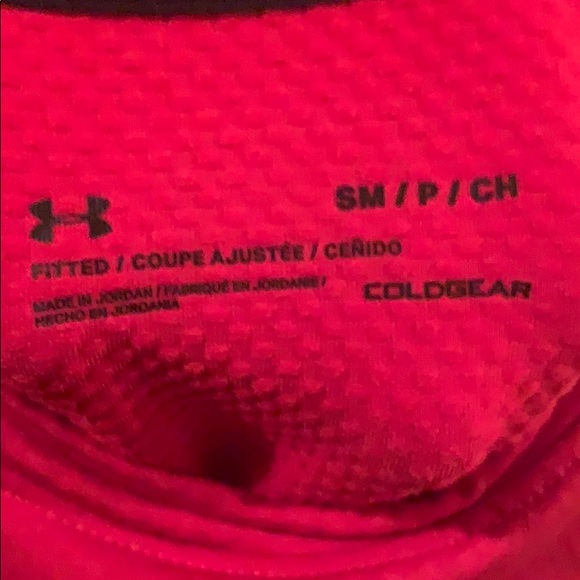 Red Dri-Fit - Picture 2 of 2